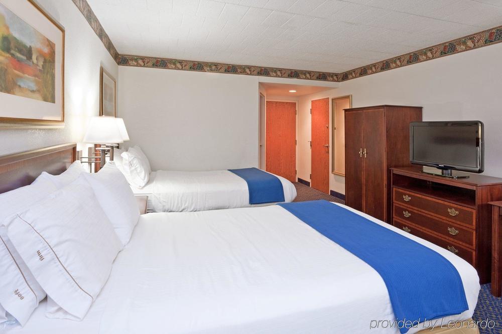 Candlewood Suites Pittsburgh-Cranberry By Ihg Cranberry Township Exterior photo