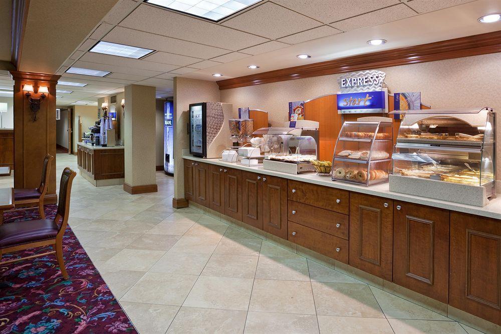 Candlewood Suites Pittsburgh-Cranberry By Ihg Cranberry Township Exterior photo