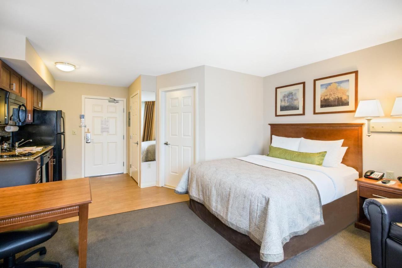 Candlewood Suites Pittsburgh-Cranberry By Ihg Cranberry Township Exterior photo