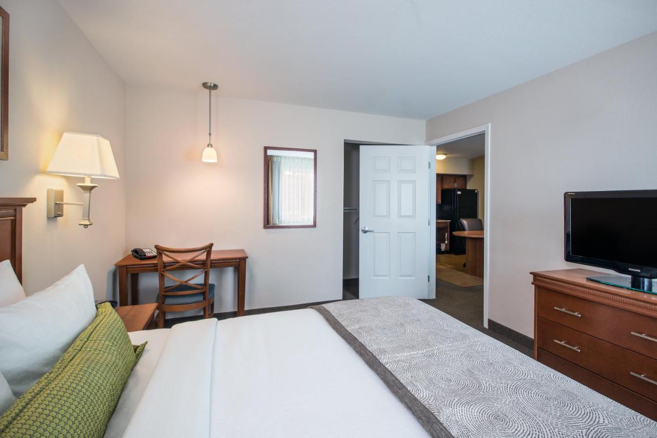 Candlewood Suites Pittsburgh-Cranberry By Ihg Cranberry Township Exterior photo