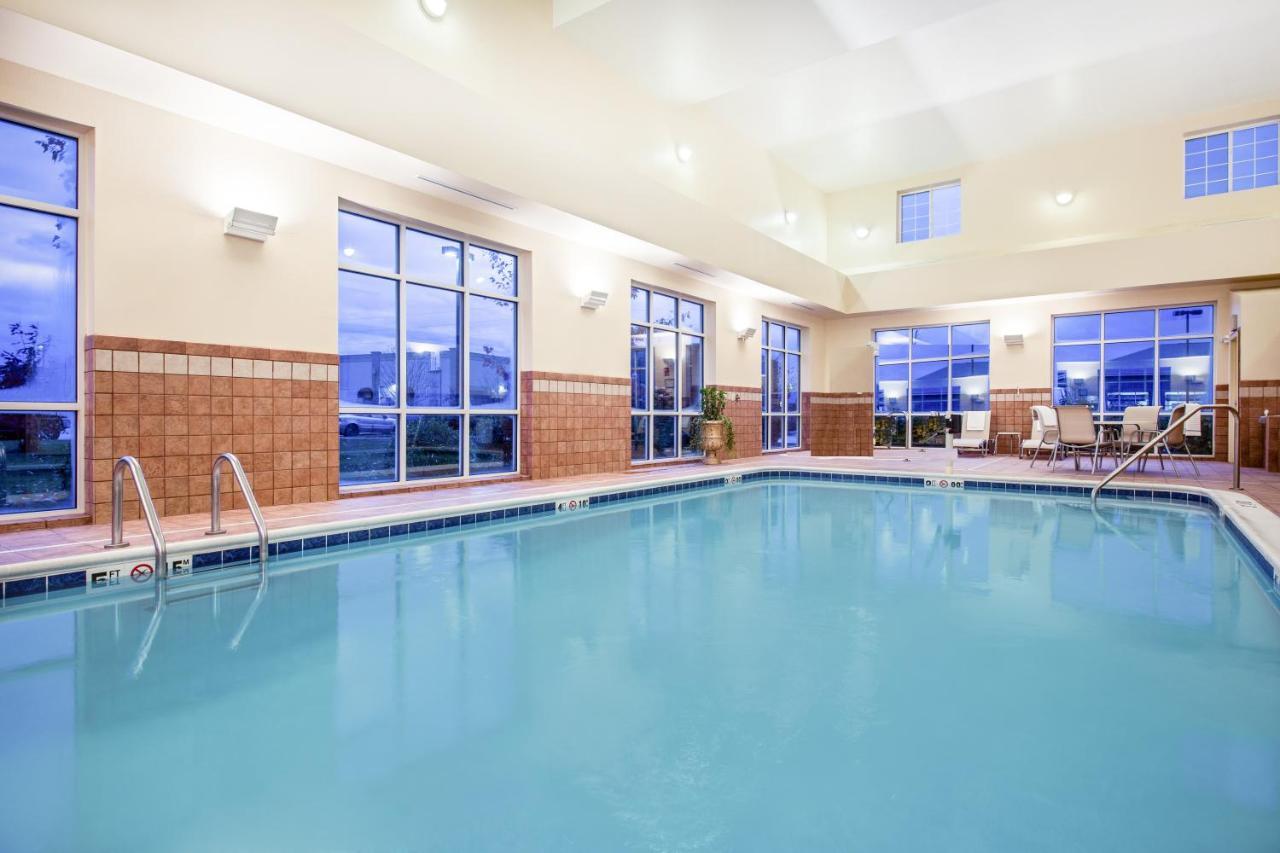 Candlewood Suites Pittsburgh-Cranberry By Ihg Cranberry Township Exterior photo